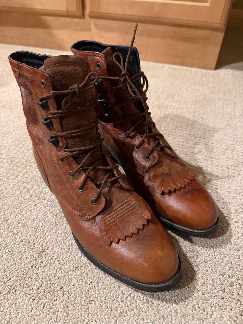 Ariat Heritage lace up boots with fun details